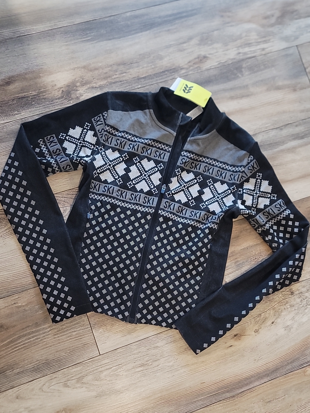 NWT Gorgeous Knit Zip Up Jacket